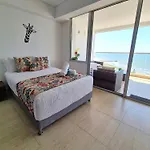 Cartagena Beach Resort