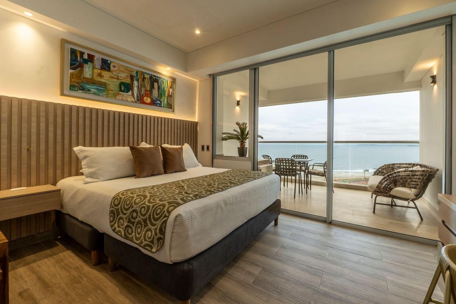 Cartagena Beach Resort