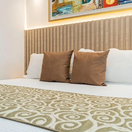 Cartagena Beach Resort *